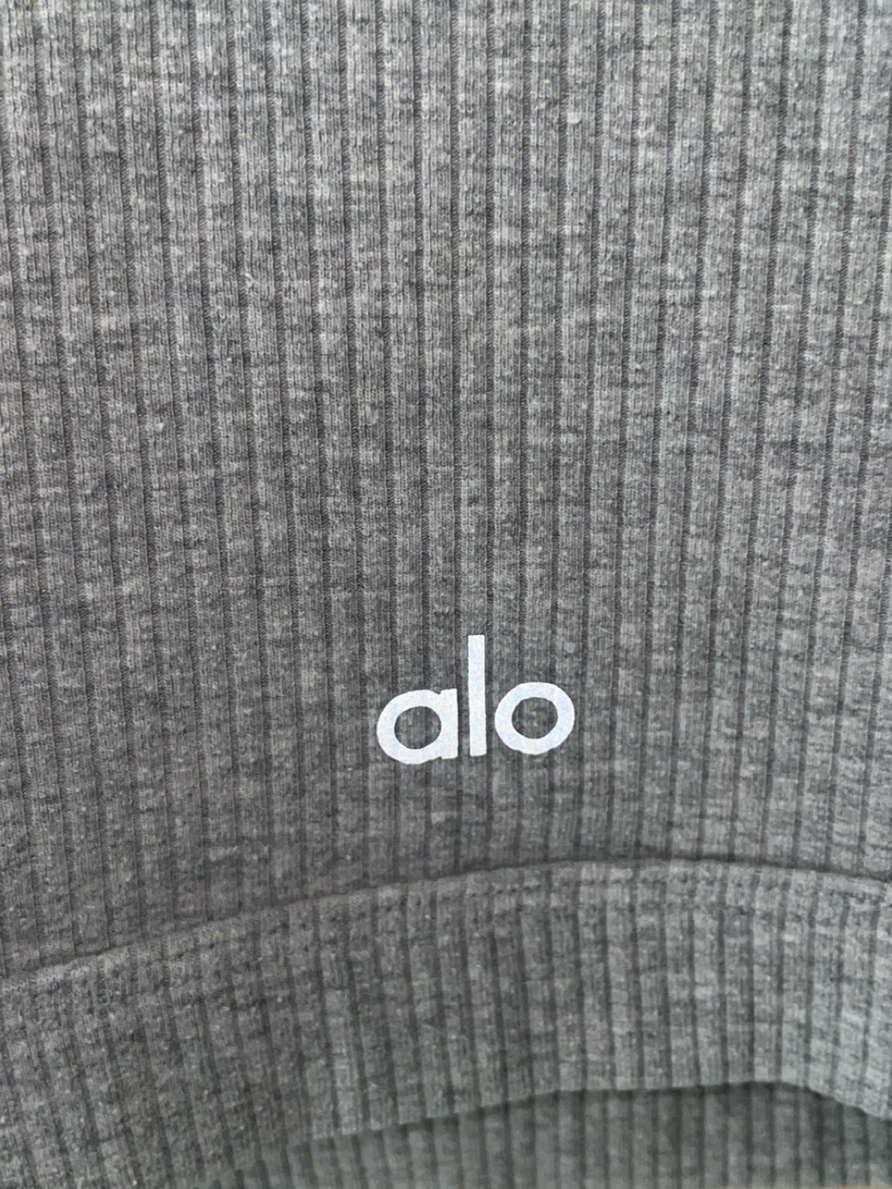 ALO Ribbed Grey Top - Picture 6 of 6